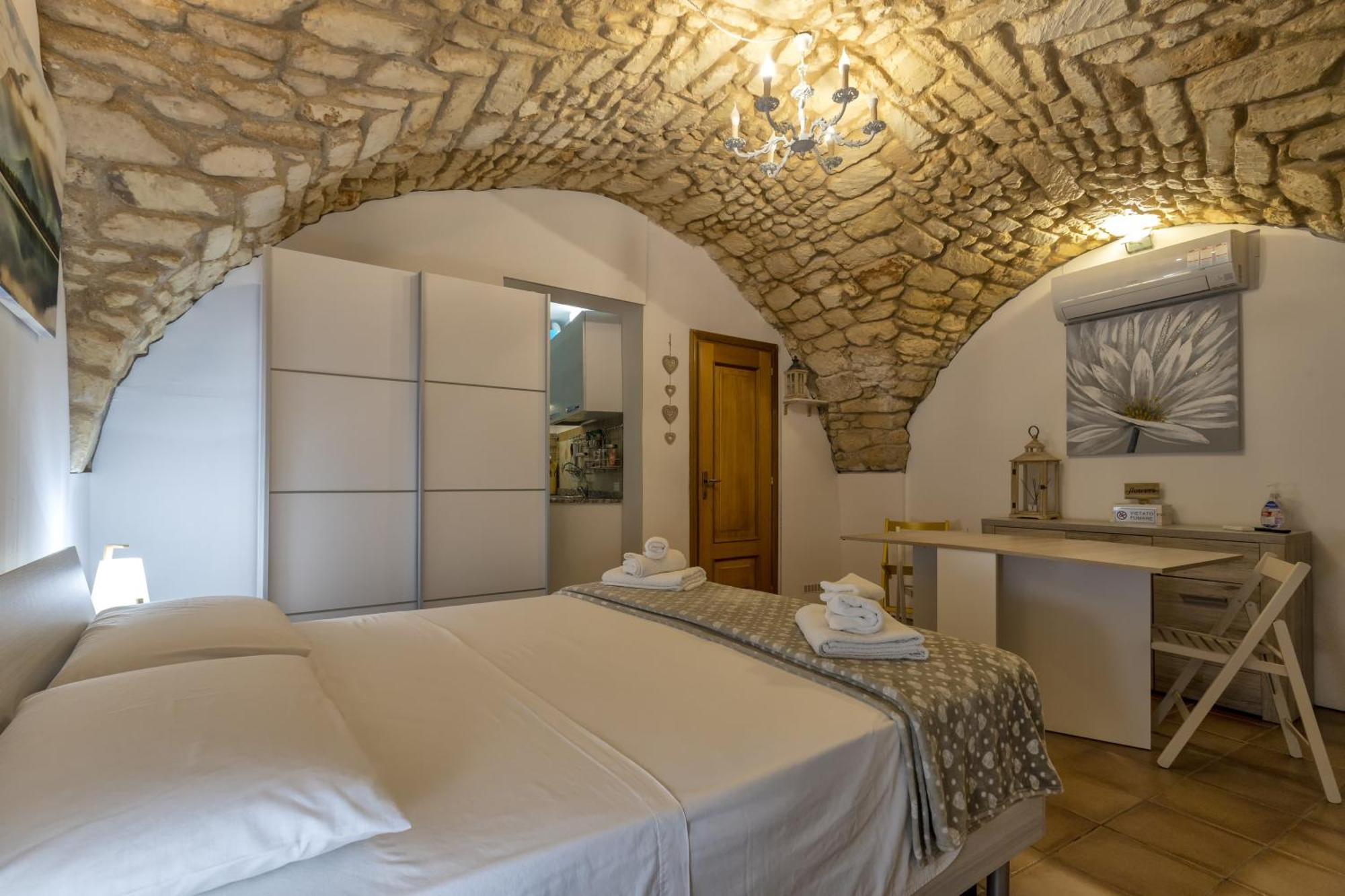 La Casetta Di Pietra Sassari Exterior photo